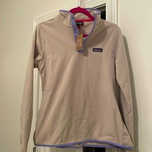 Patagonia light fleece pullover. Never worn! New with tags!
